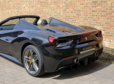 Ferrari 488 Spider 10