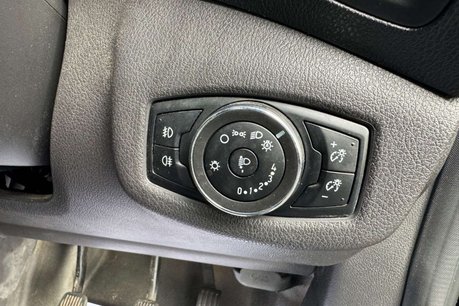 Ford Transit Connect 1.6 TDCi 240 Limited Panel Van 5dr Diesel Manual L2 H1 (128 g/km, 113 bhp) 59