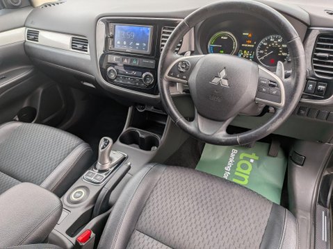 Mitsubishi Outlander 2.0h 12kWh GX3h CVT 4WD Euro 5 (s/s) 5dr 19