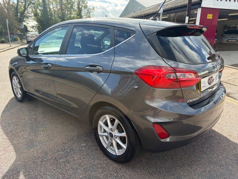 Ford Fiesta 1.0 ZETEC 11