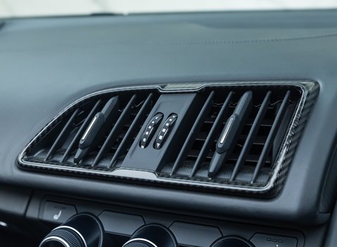 Audi R8 V10 PERFORMANCE CARBON BLACK SPYDER 23