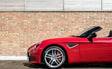 Alfa Romeo 8C Spider 22