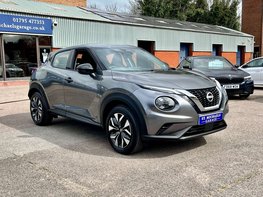 Nissan Juke 1.0 Juke Acenta Premium DiG-T 5dr 4