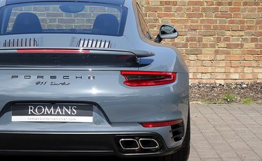 Porsche 911 (991) Turbo 13