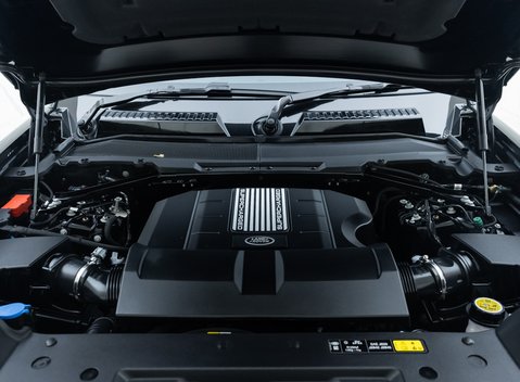 Land Rover Defender 110 V8 32