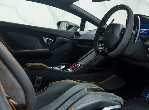 Lamborghini Huracan STERRATO 13