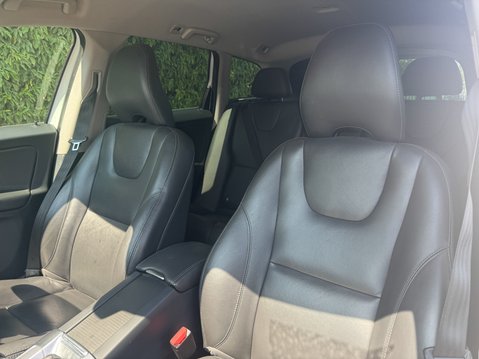 Volvo XC60 2.4 D5 SE Lux Nav SUV 5dr Diesel Auto AWD Euro 6 (s/s) (220 ps) 8