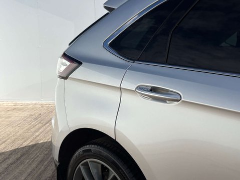 Ford Edge 2.0 Edge Titanium TDCi Auto 4WD 5dr 8
