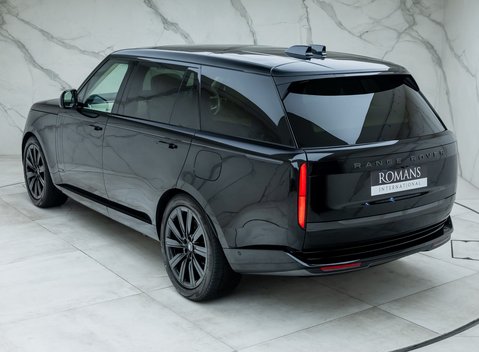 Land Rover Range Rover P460e Autobiography LWB 9