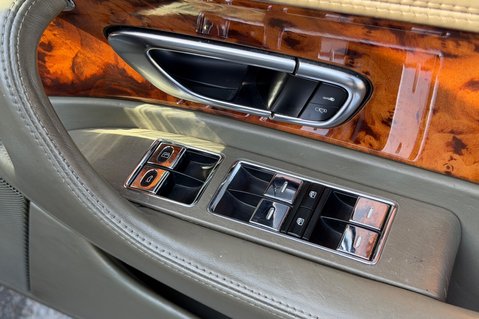 Bentley Continental GT - CYPRESS GREEN - 15 SERVICES RECORDED  33
