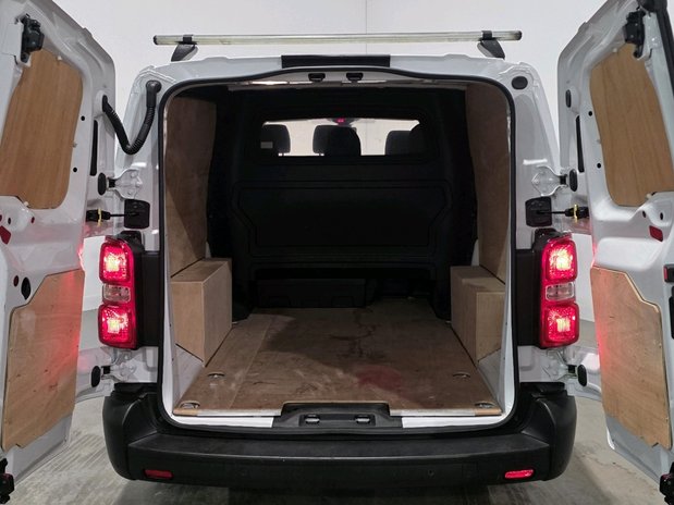 Citroen Dispatch Dispatch 2.0 BlueHDi 145ps Crew Van Enterprise 10