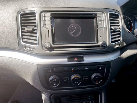 Volkswagen Sharan 1.4 TSI GPF SE Nav MPV 5dr Petrol DSG Euro 6 (s/s) (150 ps) 18