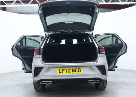Volkswagen T-Roc 1.5 TSI R-Line SUV 5dr Petrol DSG Euro 6 (s/s) (150 ps) 56