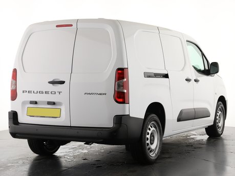 Peugeot Partner Long 1.5 BlueHDi 100 Professional Plus 6