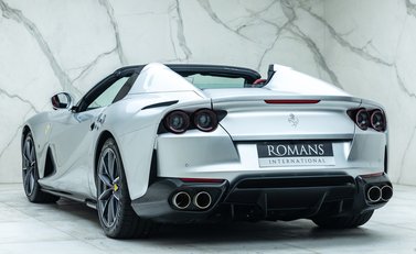 Ferrari 812 GTS 10