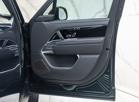 Land Rover Range Rover P550e AUTOBIOGRAPHY 31