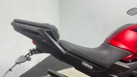 Yamaha MT-125 MT 125 2015 11K VERY CLEAN MOT SERVICED 15BHP 125CC NAKED 33