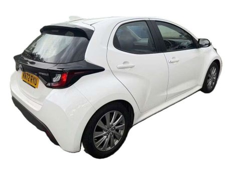 Toyota Yaris 1.5 VVT-h Icon Hatchback 5dr Petrol Hybrid E-CVT Euro 6 (s/s) (116 ps) 4