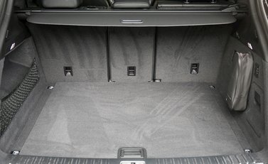 Porsche Cayenne Turbo (New Model) 30