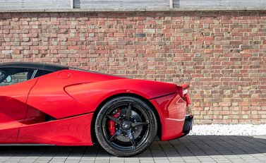 Ferrari LaFerrari 22