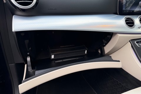 Mercedes-Benz E Class E 300 E SE PREMIUM PLUS 68