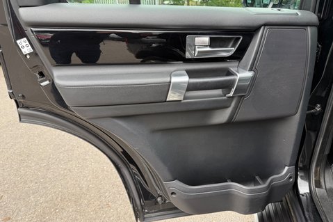 Land Rover Discovery SDV6 HSE - TWO OWNERS - 10 SERVICES - CAMBELT - TOWBAR 31