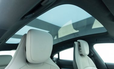 Porsche Taycan 4S 11