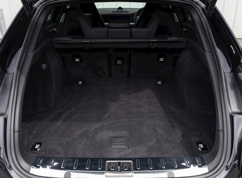 Porsche Panamera Turbo Sport Turismo 31