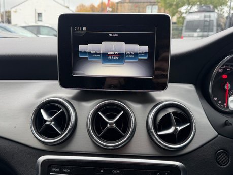 Mercedes-Benz CLA Class CLA 180 AMG LINE EDITION 12