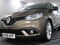 Renault Grand Scenic ICONIC TCE 18