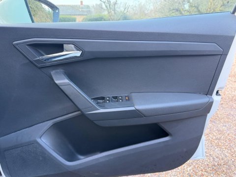 SEAT Arona 1.0 TSI SE Technology DSG Euro 6 (s/s) 5dr 26