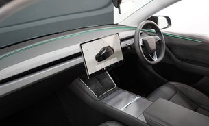 Tesla Model Y PREMIUM LONG RANGE AWD GROK AI Rear Screen Heated & Vented Seats 1 Owner VQ 12