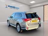 Mitsubishi Outlander 2.4h TwinMotor 13.8kWh Exceed Safety CVT 4WD Euro 6 (s/s) 5dr 8