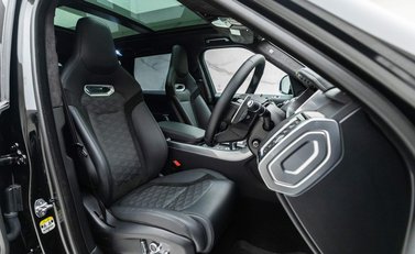 Land Rover Range Rover Sport SVR 5
