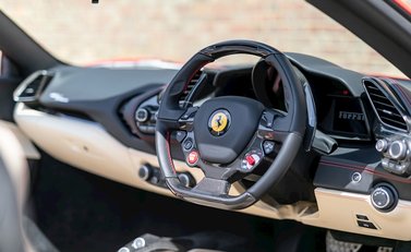 Ferrari 488 Spider 13