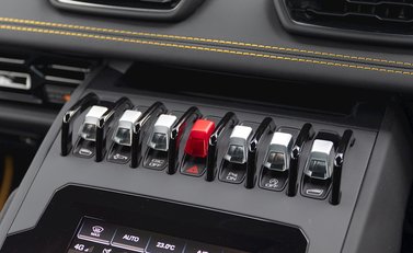 Lamborghini Huracan LP610-2 EVO RWD 16