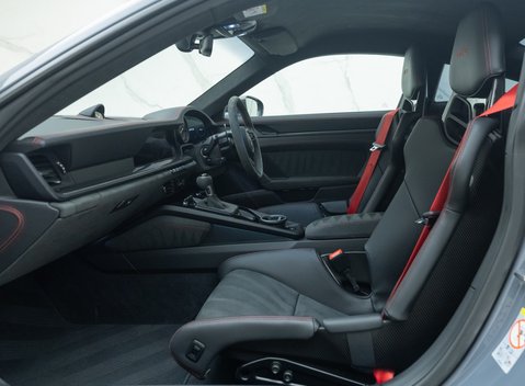 Porsche 911 GT3 (992) 16