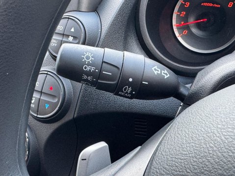 Honda Jazz 1.4 i-VTEC ES CVT Euro 5 5dr 22