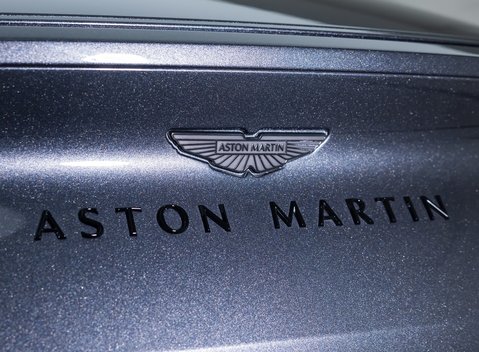 Aston Martin DB12 V8 41