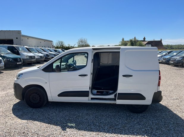 Citroen Berlingo SWB L1H1 Low Roof Enterprise 650 Air Con Sensors E 11