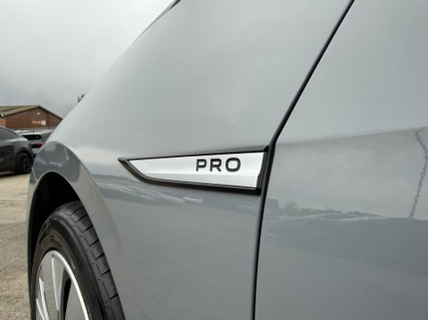 Volkswagen ID.3 Pro Performance 58kWh Life Hatchback 5dr Electric Auto (204 ps) 52