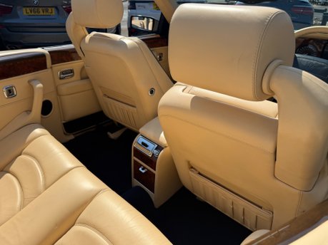 Bentley Azure 6.8 Convertible 2dr Petrol Automatic (422 g/km, 385 bhp) 34