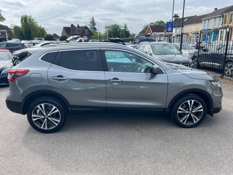Nissan Qashqai 1.2 DIG-T N-Connecta Euro 6 (s/s) 5dr 7