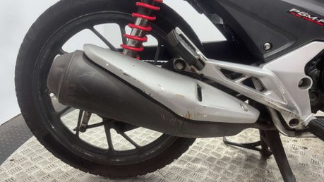 Honda CB GLR 125 2017 GOOD RUNNING PROJECT BIKE SPARES OR REPAIR 125CC 19