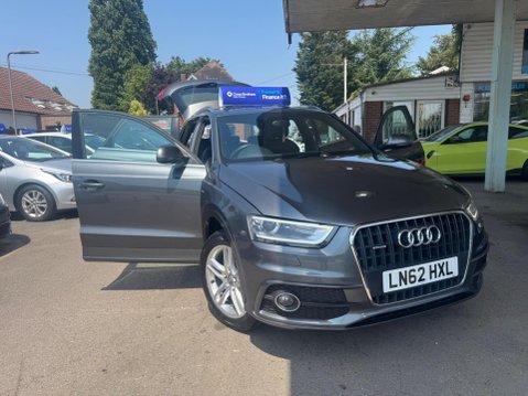 Audi Q3 2.0 TDI S line S Tronic quattro Euro 5 (s/s) 5dr 29