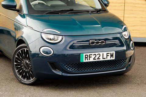 Fiat 500e LA PRIMA 11