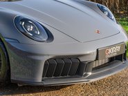 Porsche 911 Carrera 4 GTS HEV 23