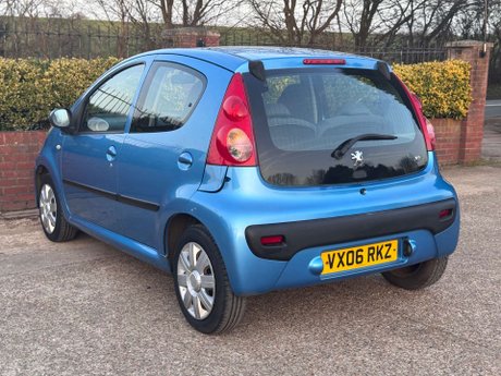 Peugeot 107 1.0 107 Urban 5dr 11