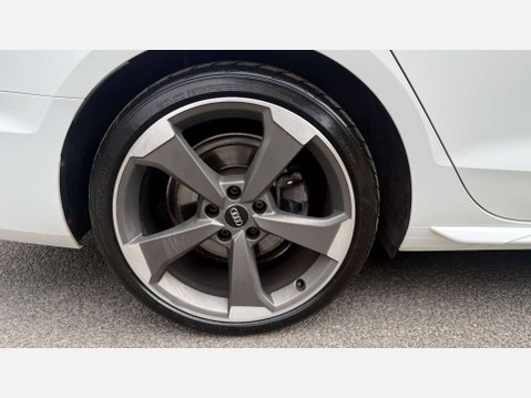 Audi A4 2.0 A4 Black Edition 35 TDI Semi-Auto 5dr 39