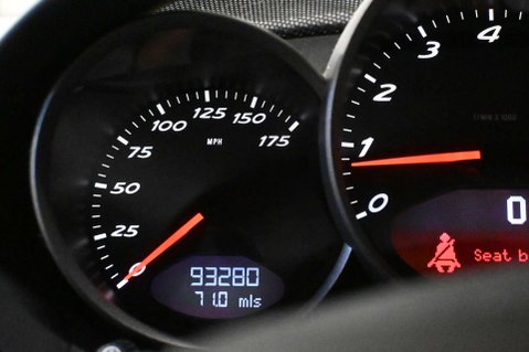 Porsche Cayman 2.7 Cayman 3dr 11